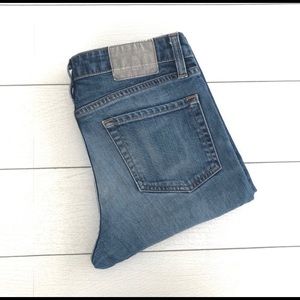 6397 | Skinny Medium Wash Jeans Size 28